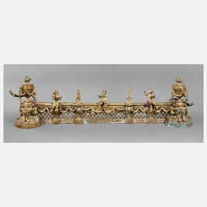 Prächtige Kaminschürze