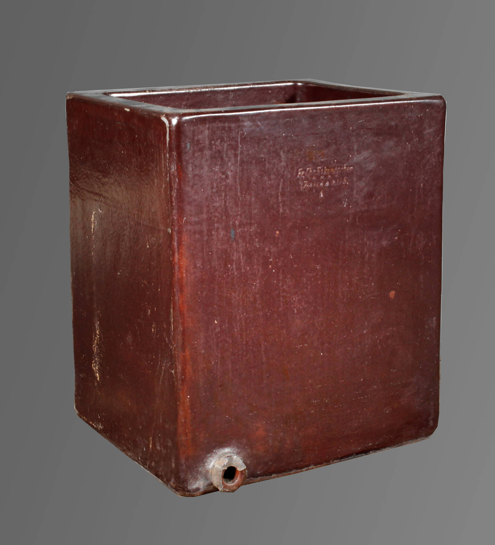 Großer Wasserbehälter