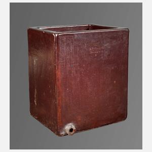 Großer Wasserbehälter