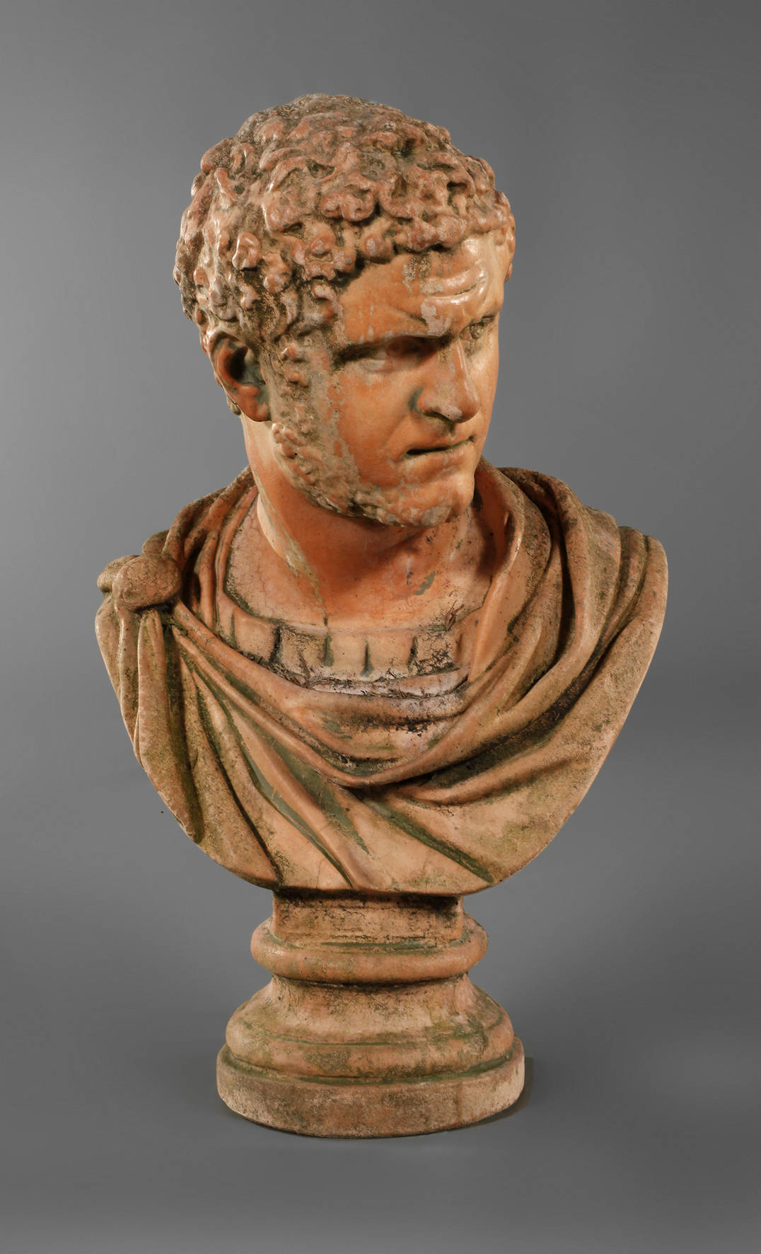 Antikisierende Büste