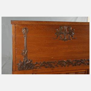 Außergewöhnlicher Sekretär