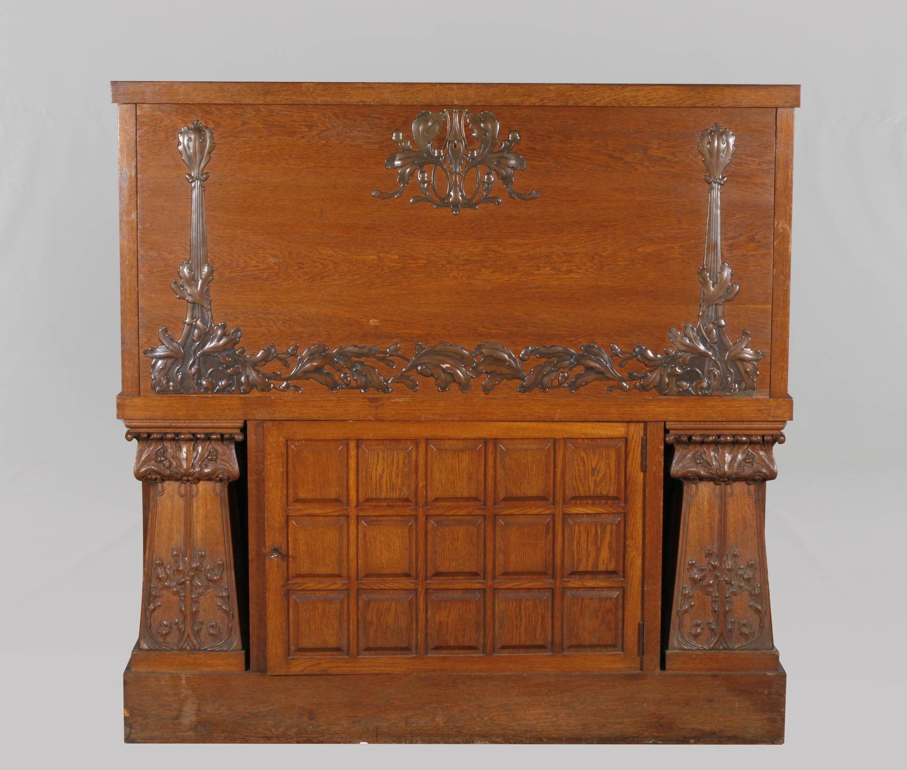 Außergewöhnlicher Sekretär