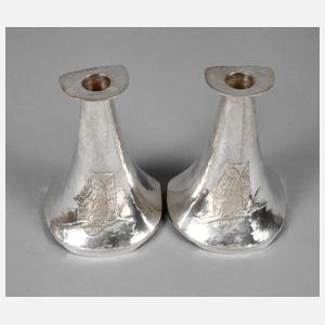 Zwei Leuchter mit Eulenmotiv