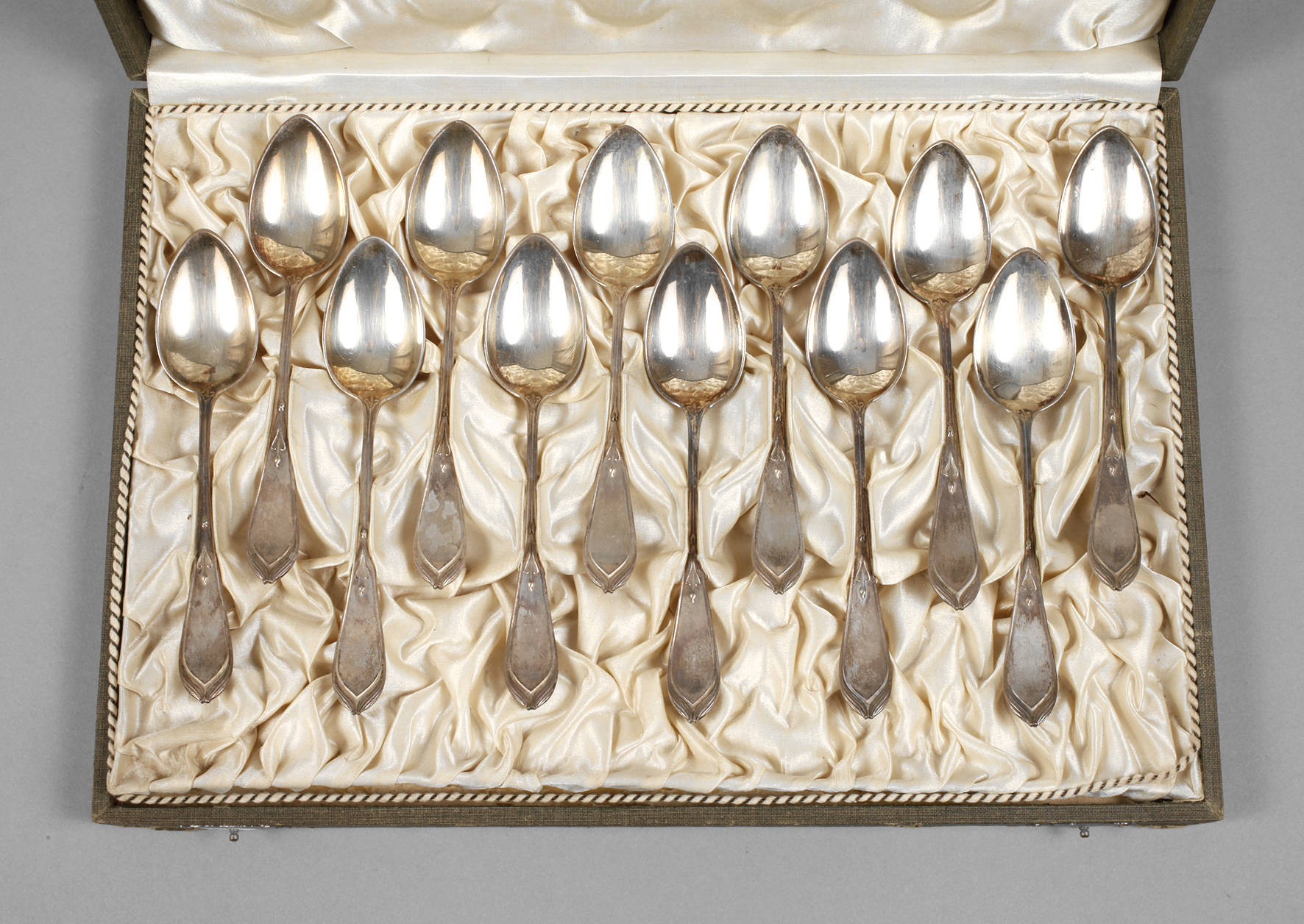 Hugo Leven zwölf Kaffeelöffel im Etui