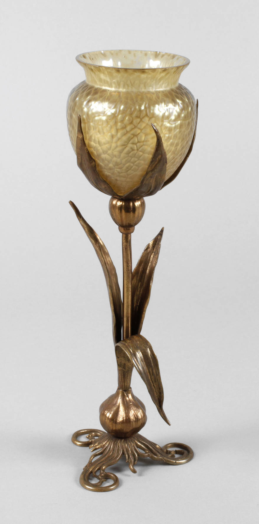 Kelch in Blütenform