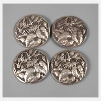 Vier große Silberknöpfe111