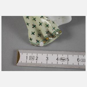 Meissen Hentschelkind ”Mädchen mit Puppe”