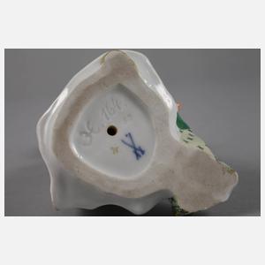 Meissen Hentschelkind ”Mädchen mit Puppe”