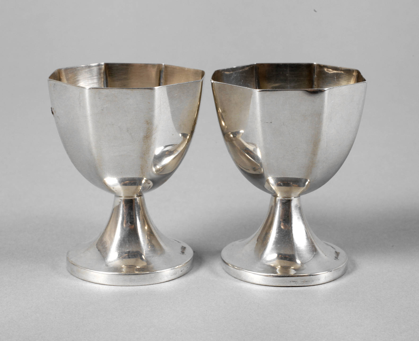 Silber zwei Eierbecher
