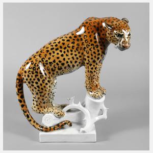 Übergroße Leopardenplastik