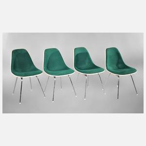 Vier Stühle „Plastic side chair“ auf „H-base“,