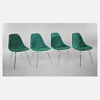 Vier Stühle „Plastic side chair“ auf „H-base“,111