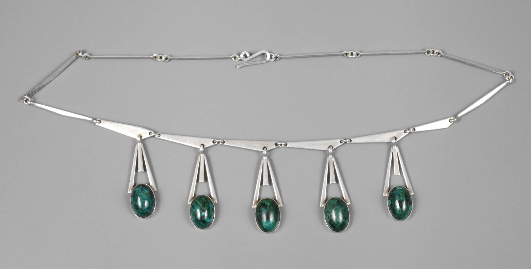 Designercollier mit Chrysokollbesatz