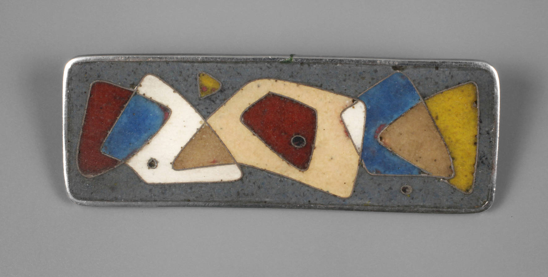 Silberbrosche mit Zellenemail