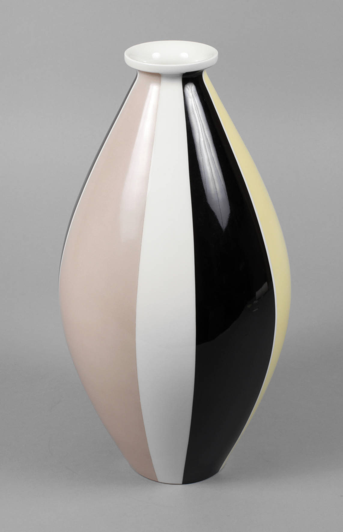 KPM Berlin Vase ”Krukenform”