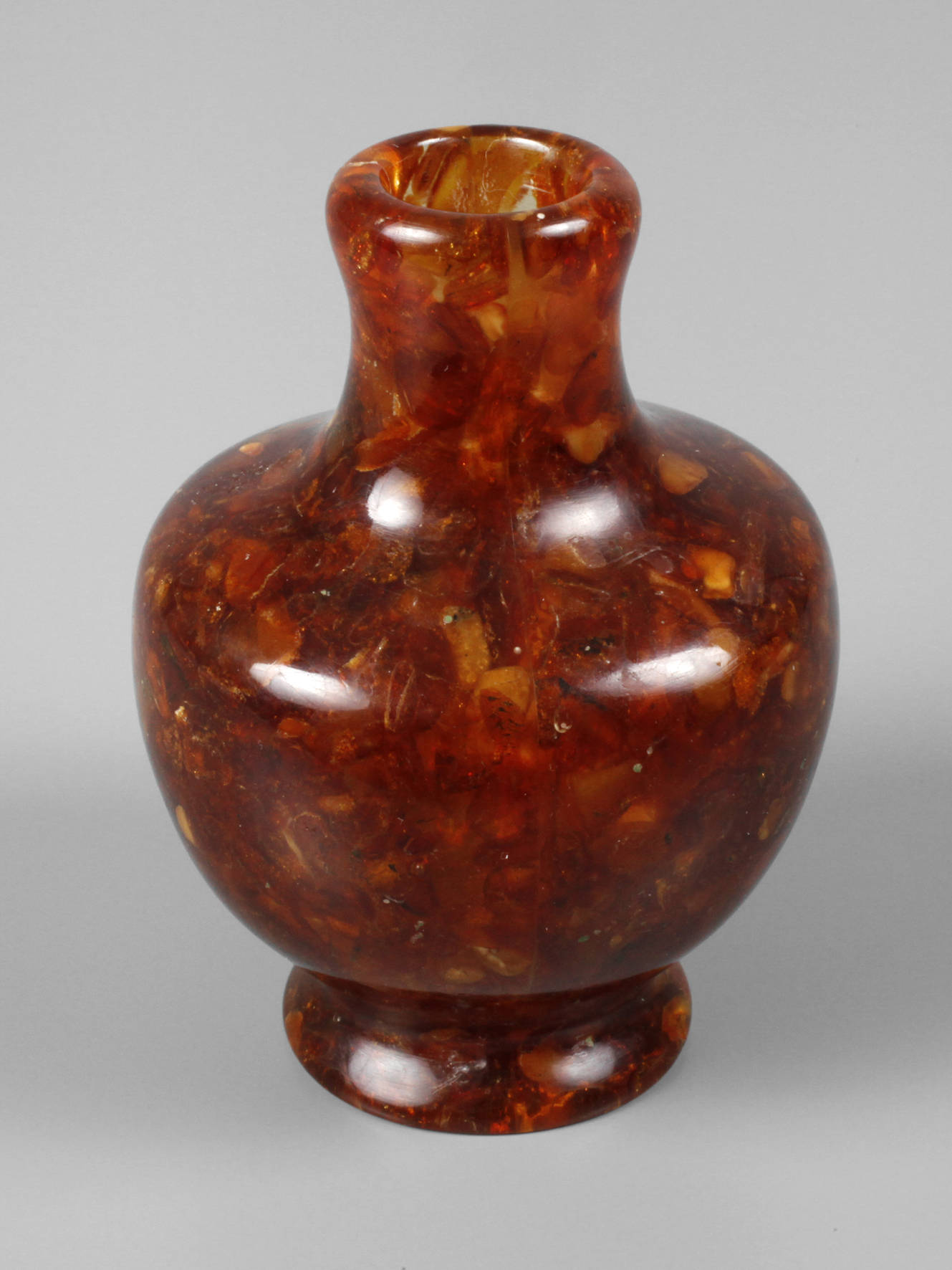 Vase Bernsteinimitat