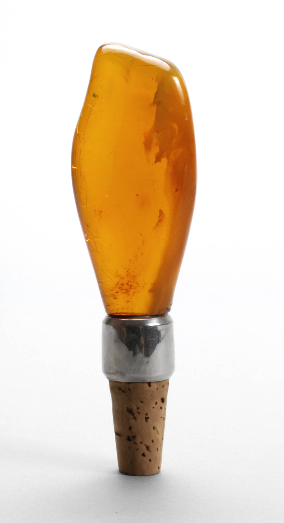 Flaschenstopfen mit Bernstein