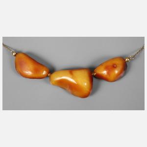 Collier mit Bernsteinen