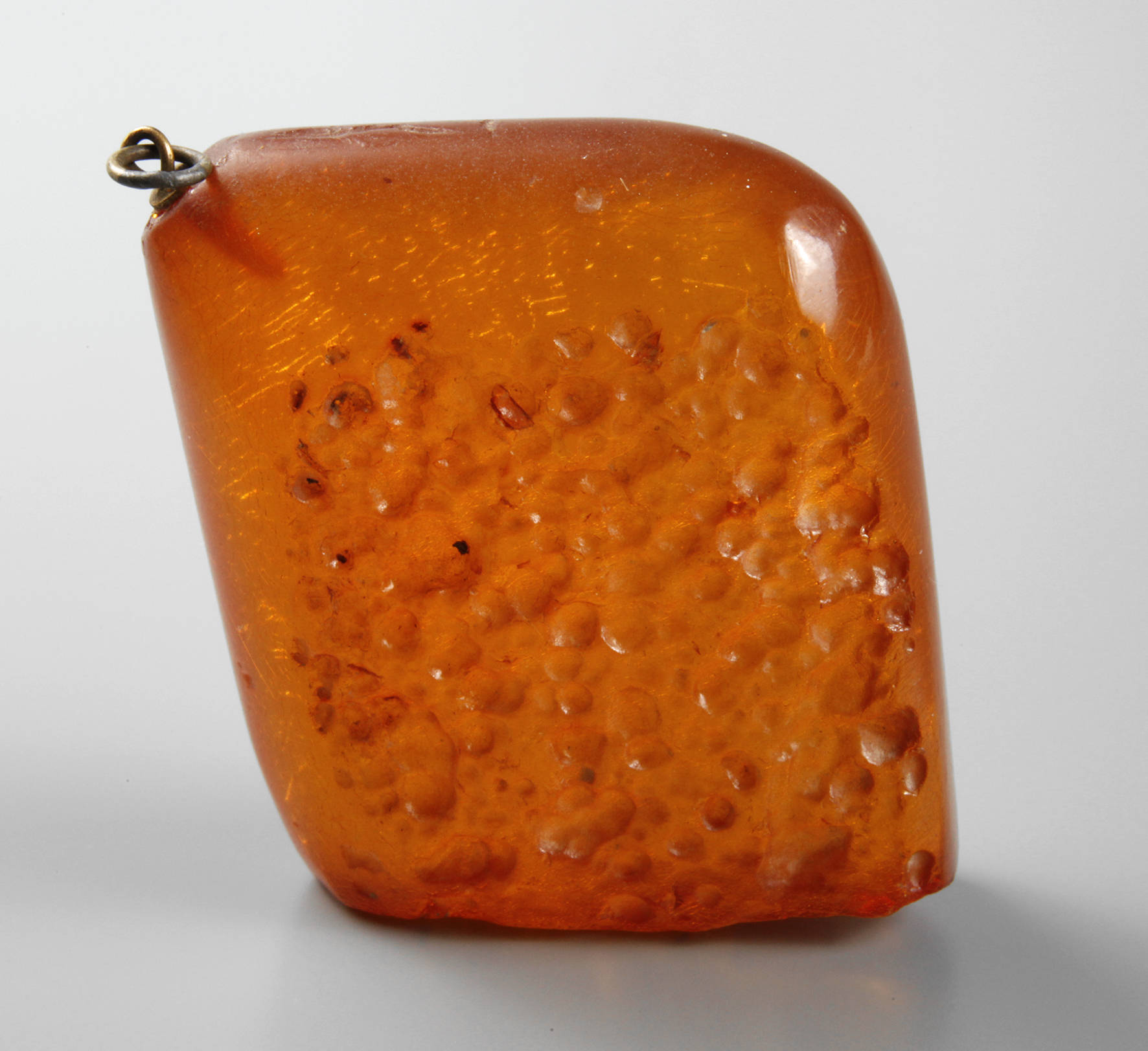 Großer Bernsteinanhänger