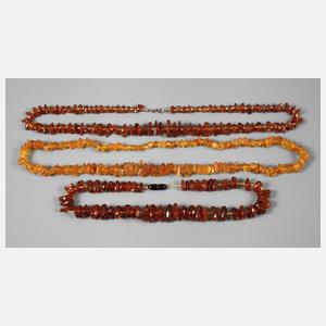 Drei Bernsteinketten