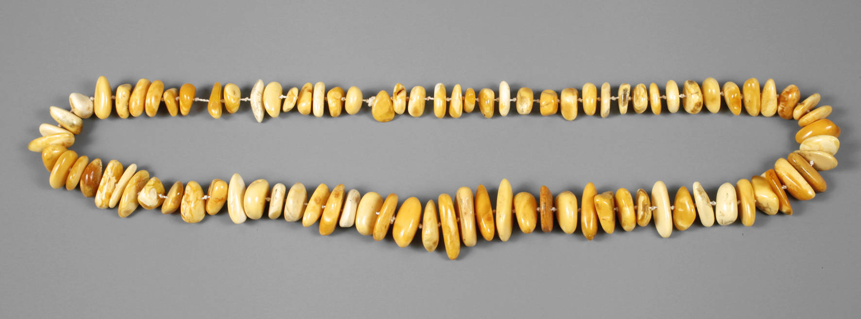 Große Bastardbernsteinkette