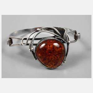 Silberarmreif mit Bernstein