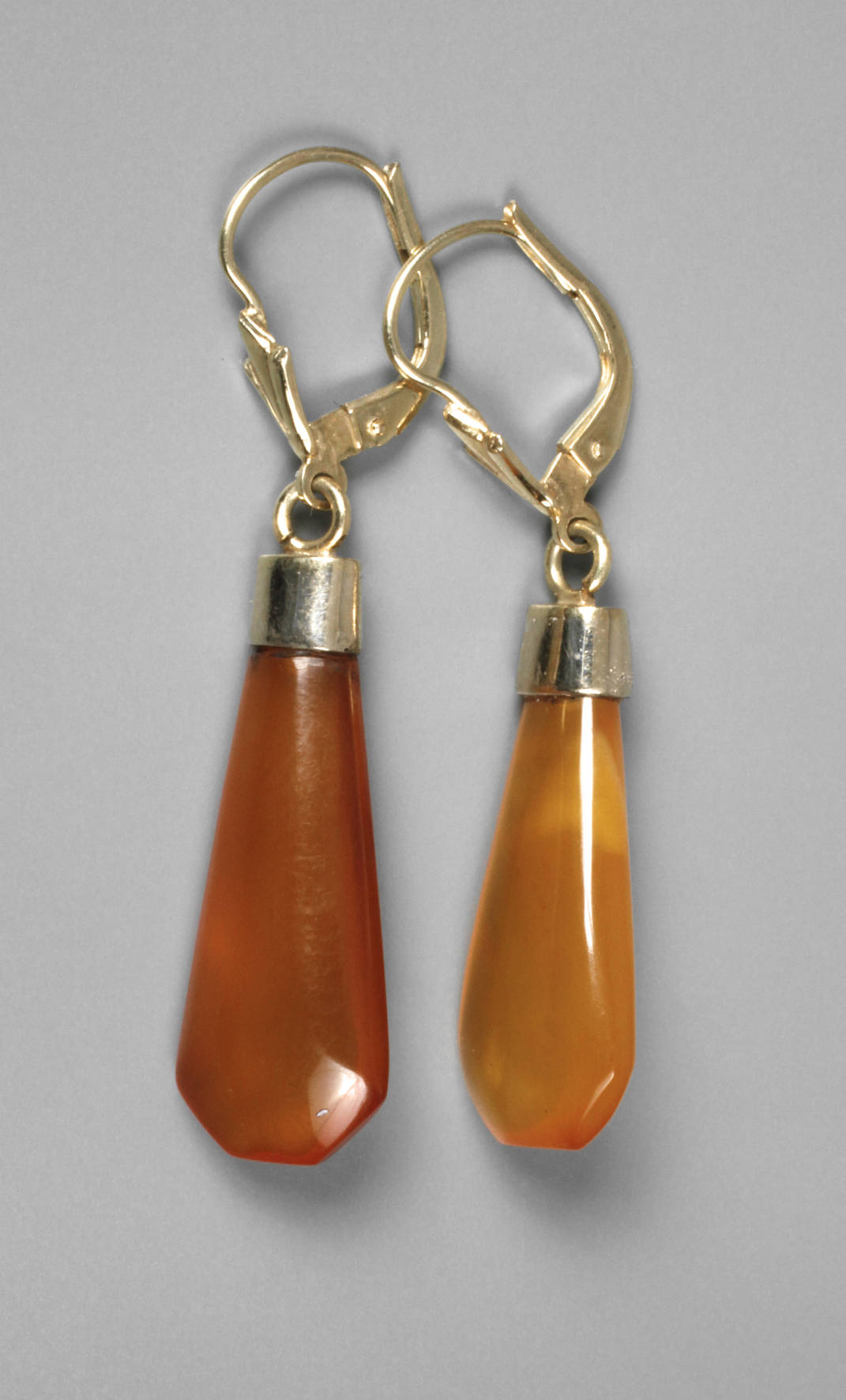 Paar Ohrhänger Bernstein