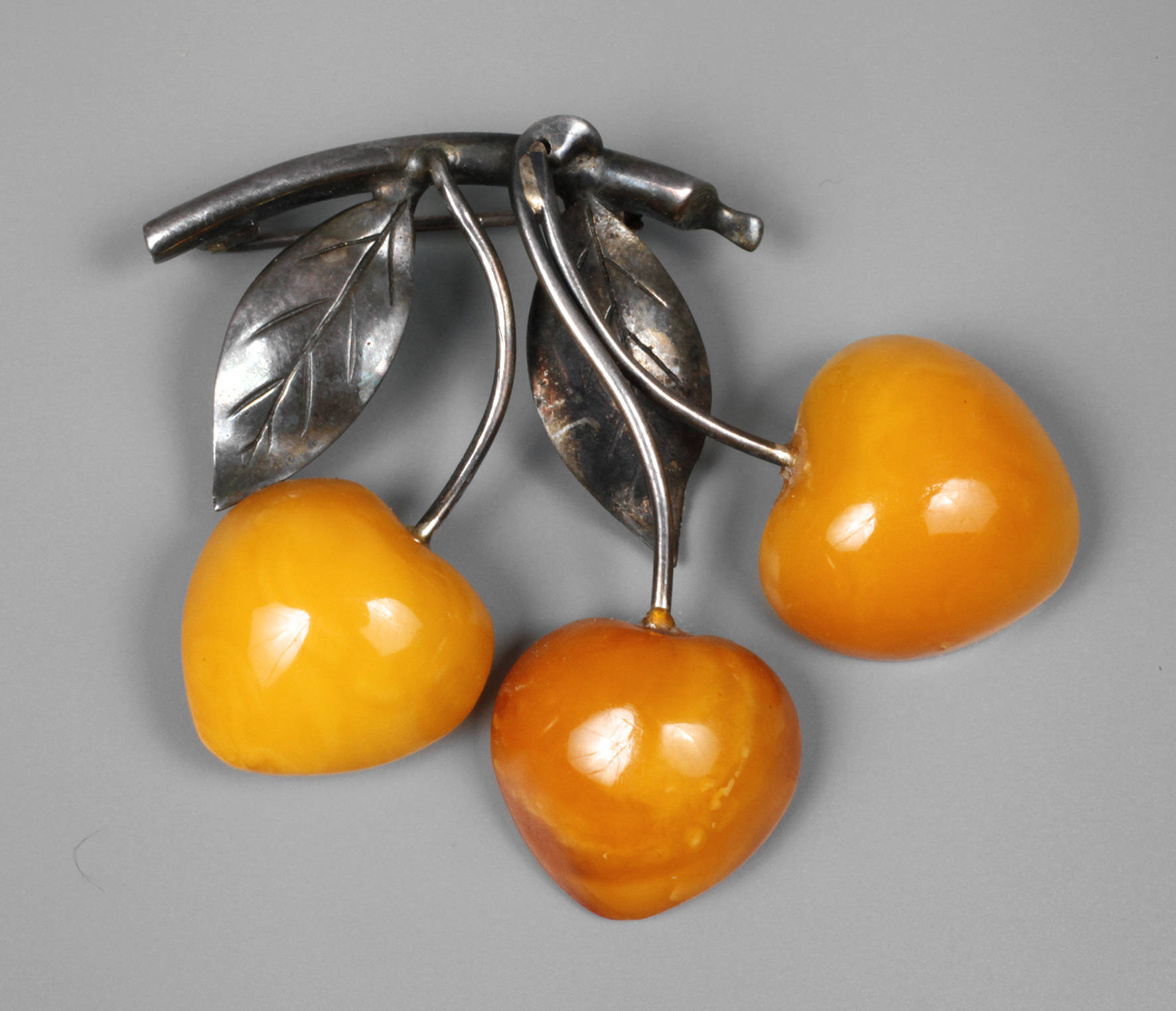 Silberbrosche mit Bernstein SBM