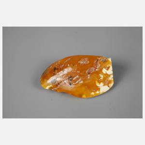 Geschliffener Bernstein