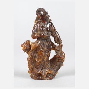 Feine Bernsteinschnitzerei