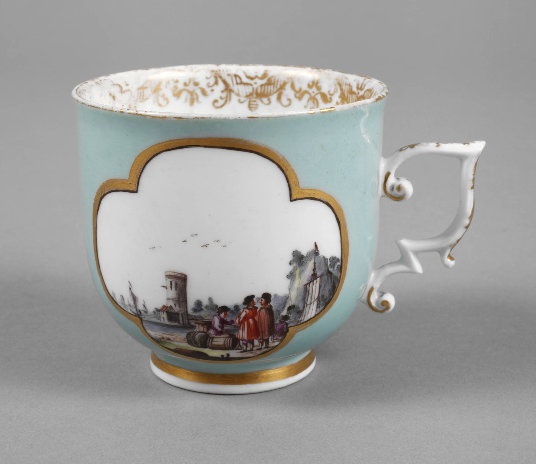 Meissen Tasse mit Kauffartheiszenen