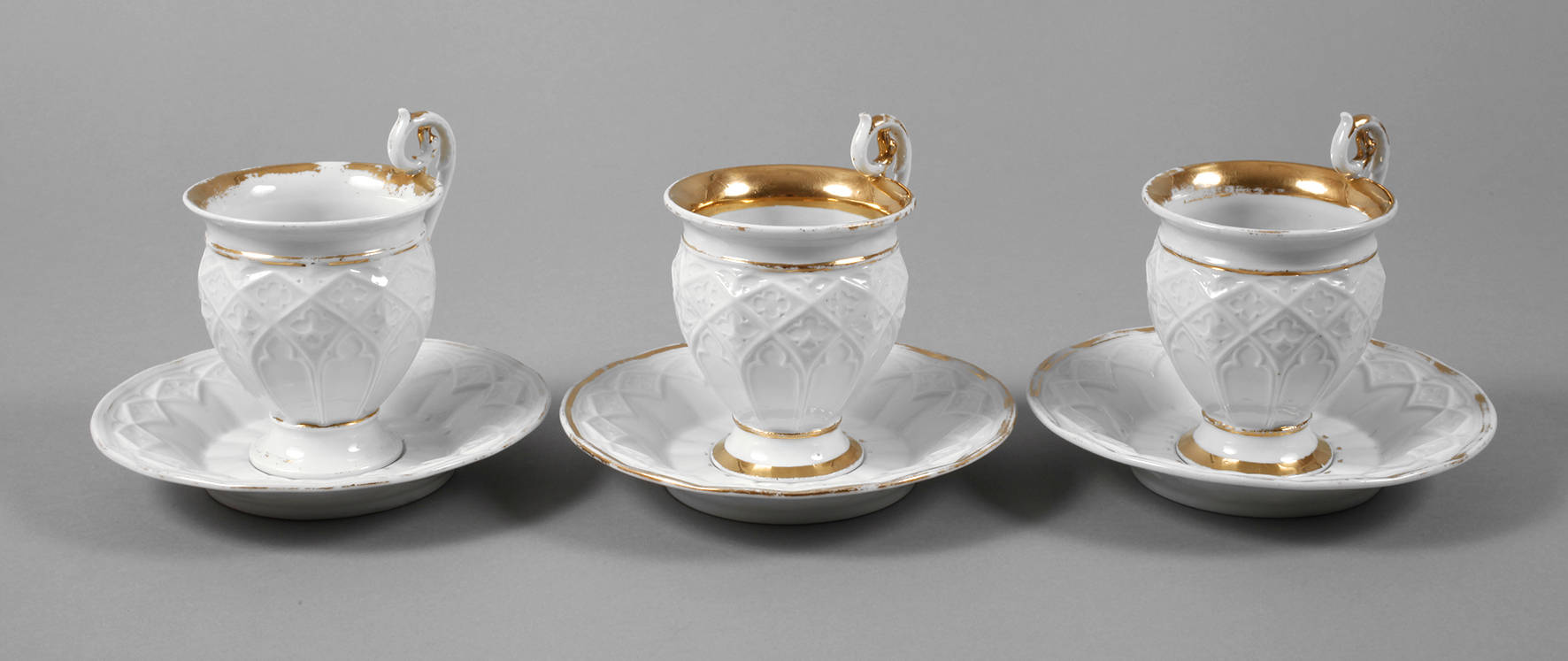 Meissen drei Biedermeier-Sammeltassen