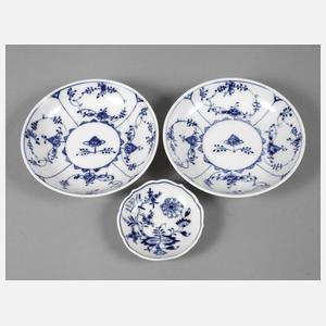 KPM Berlin/Meissen drei Teile Blaumalerei