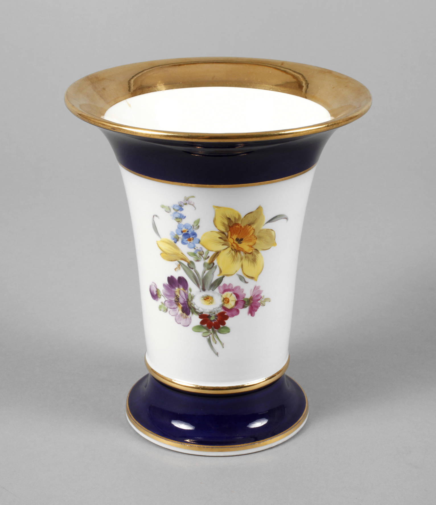 Meissen Trichtervase Kobaltrand