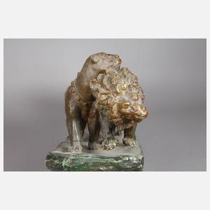 Große Tierplastik Löwenpaar mit Streitwagen