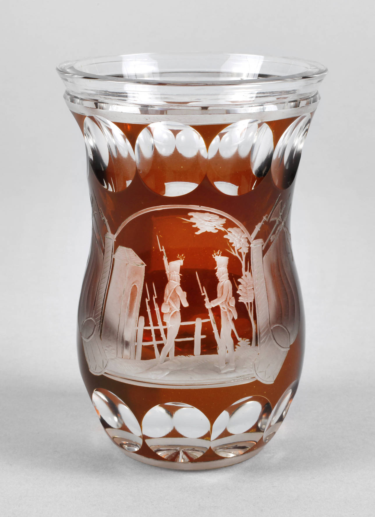 Ranftbecher mit Soldatenmotiv