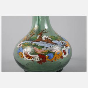 Karaffe und zwei Becher Historismus