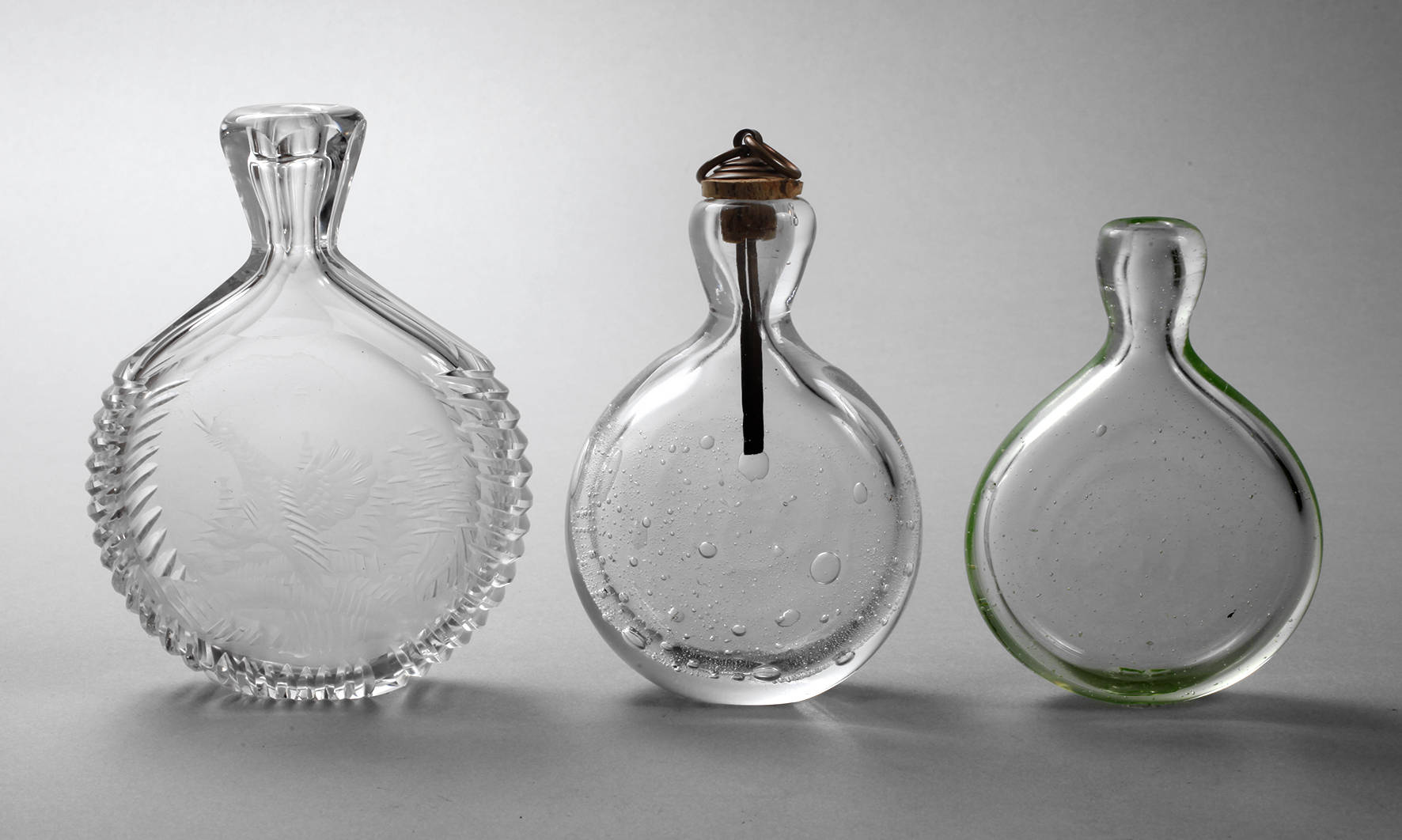 Drei Snuffbottles