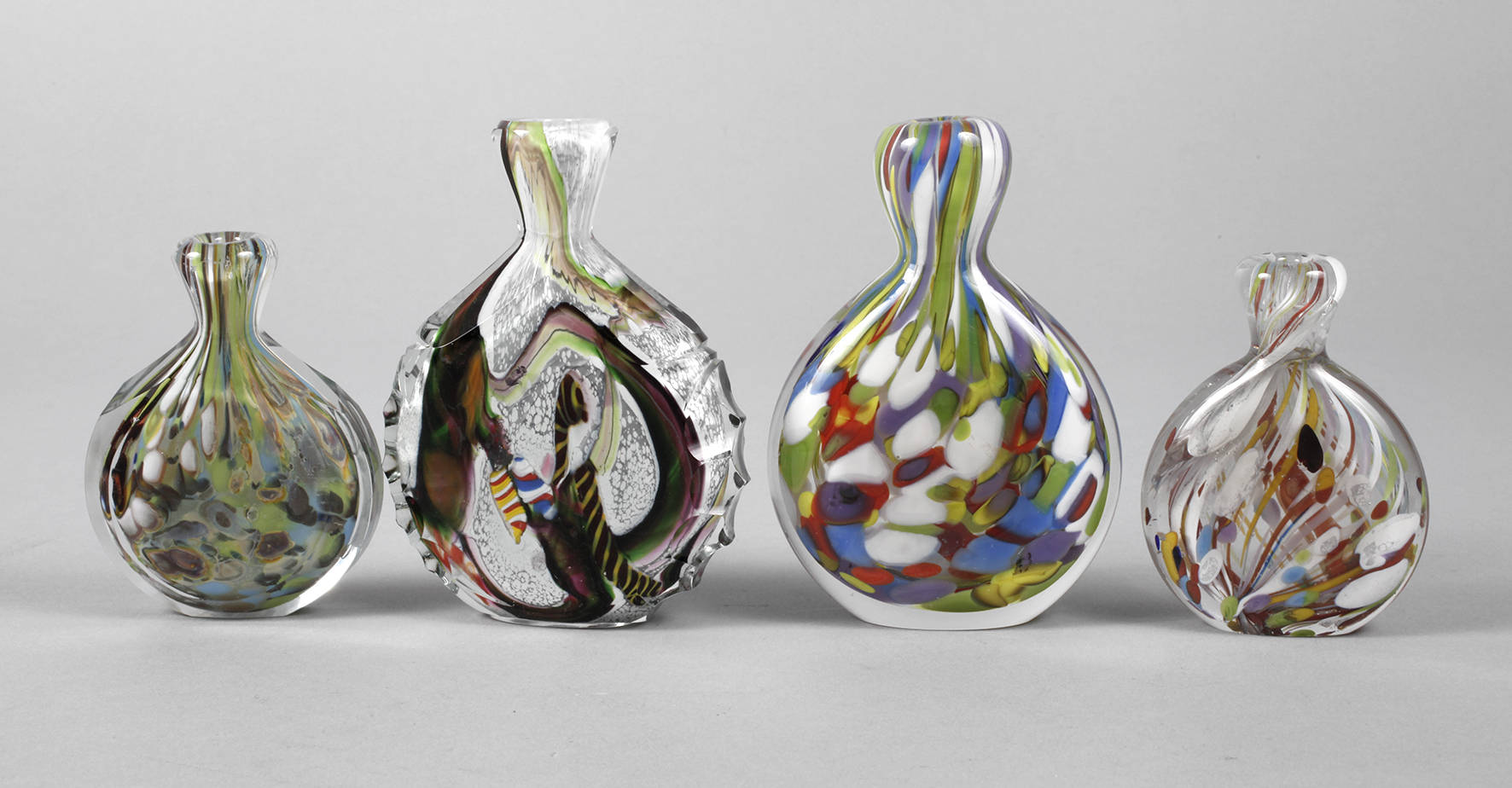 Vier Snuffbottles