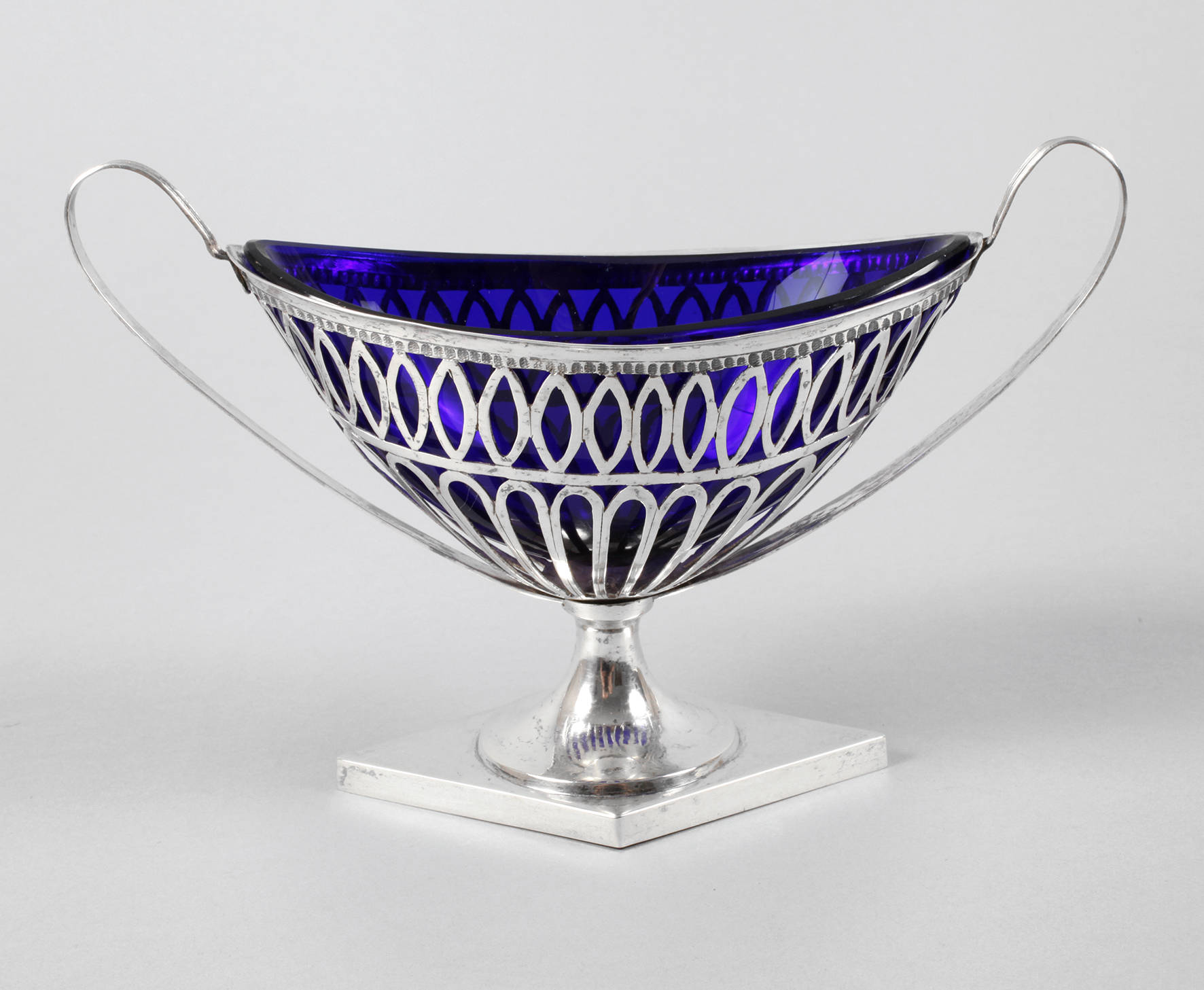 Dresden klassizistischer Henkelkorb Silber