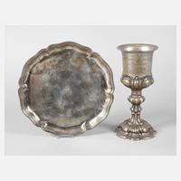 Silberpokal und Silbertablett111