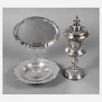 Silberpokal und zwei Schalen111