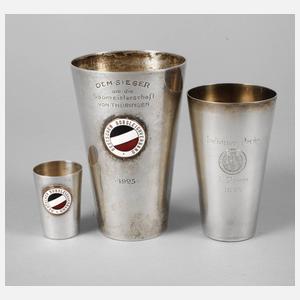 Drei Preisbecher Bobsleighverband