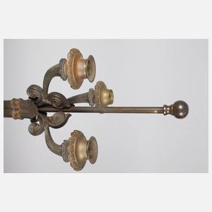 Großer klassizistischer Bronzeleuchter