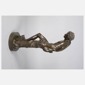 Musizierender Faun mit Zimbeln