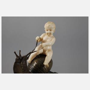 Schneckenreiter als Chryselephantin