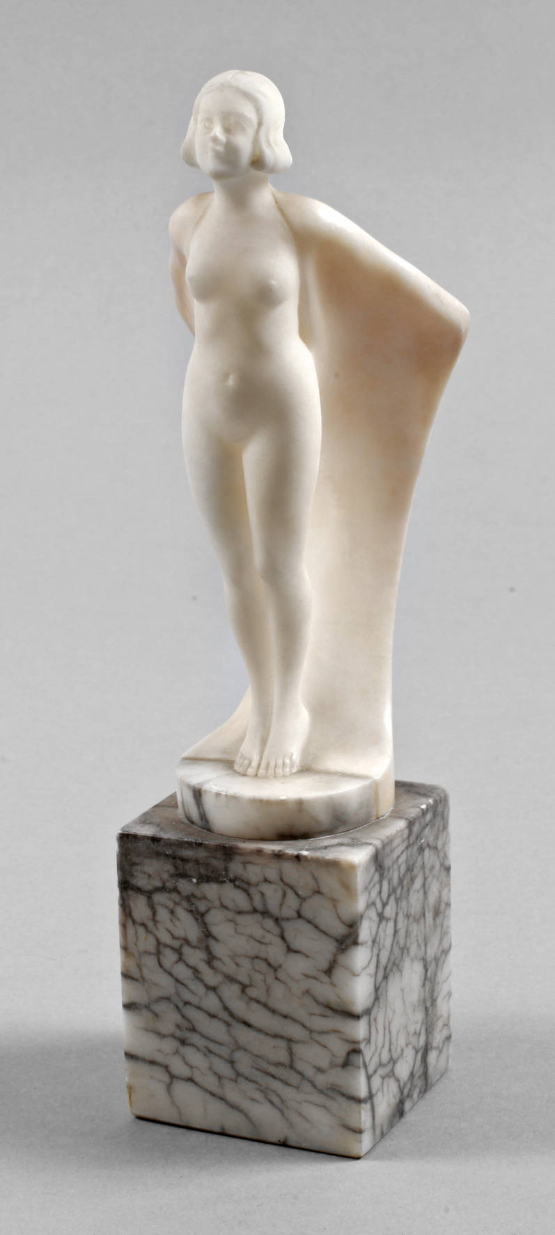 Schleiertänzerin Alabaster