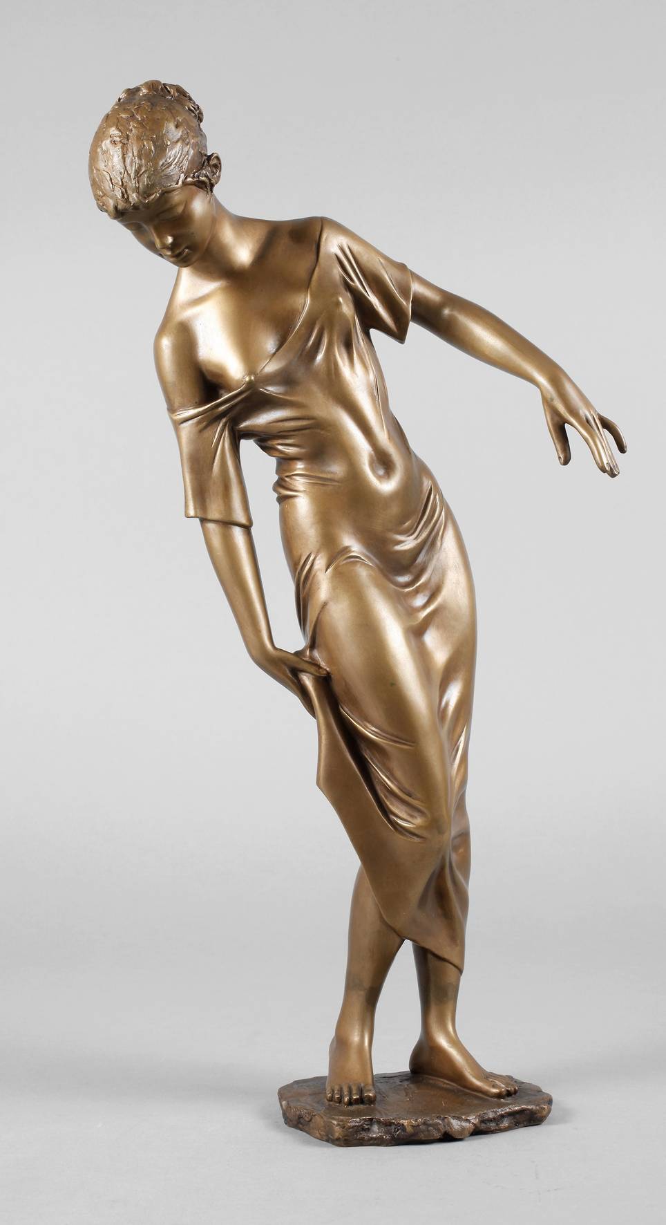 Prof. Erwin A. Schinzel, Mädchenplastik