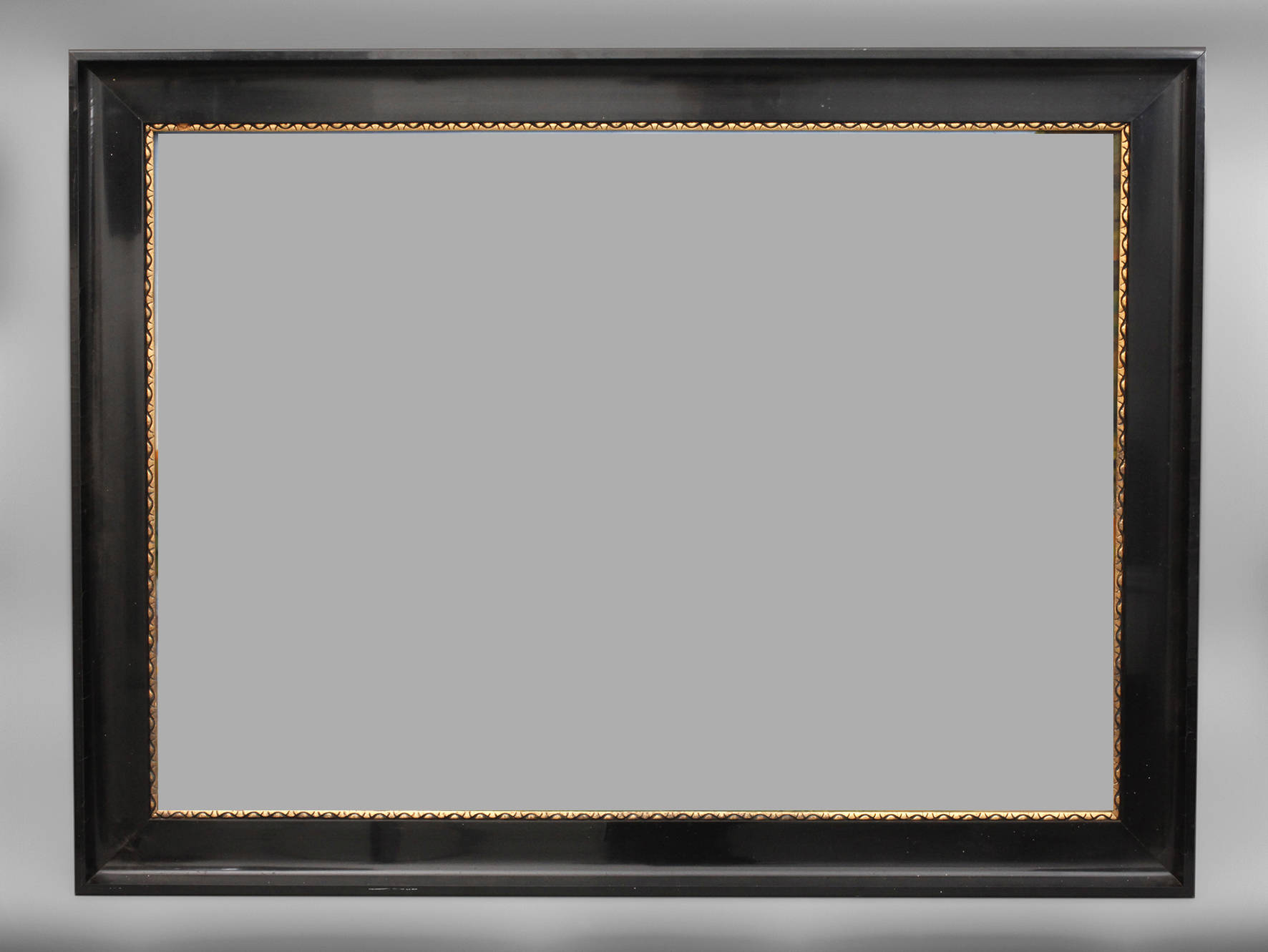 Schwarze Lackleiste mit Goldinlay um 1920