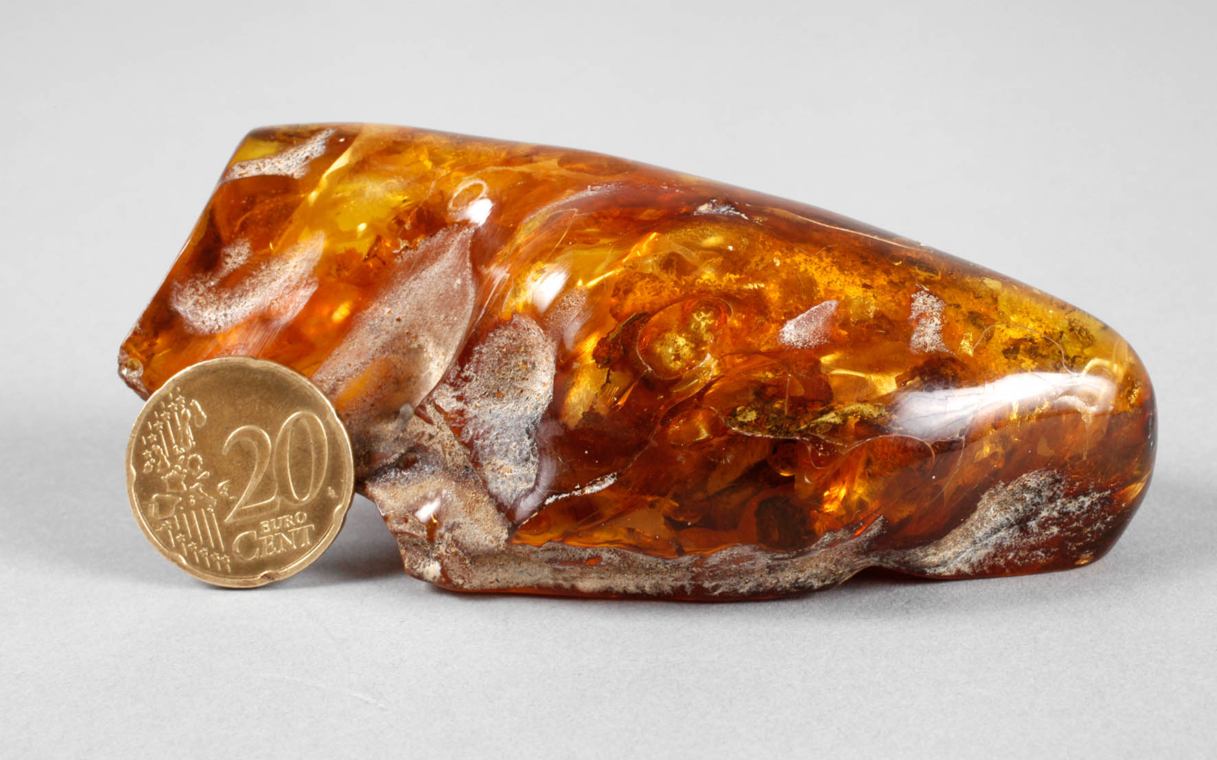 Geschliffener Bernstein